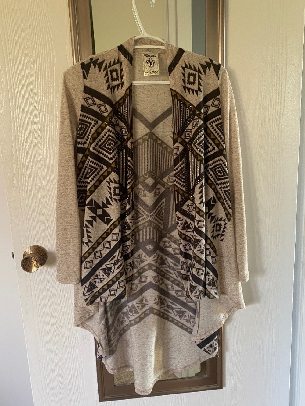 Vocal Hi-Lo Lightweight Cardigan